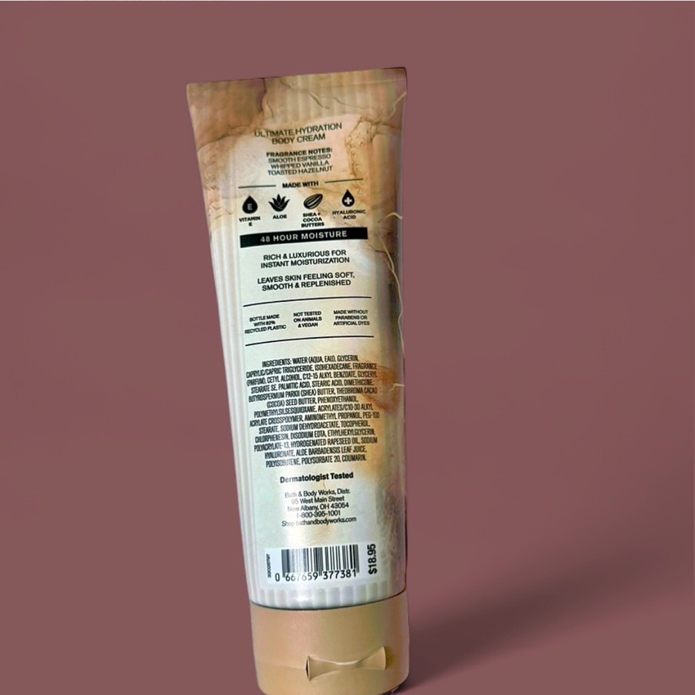 Bath & Body Works Vanilla Café Body Cream - Gold and Cream - Picture 2 of 2